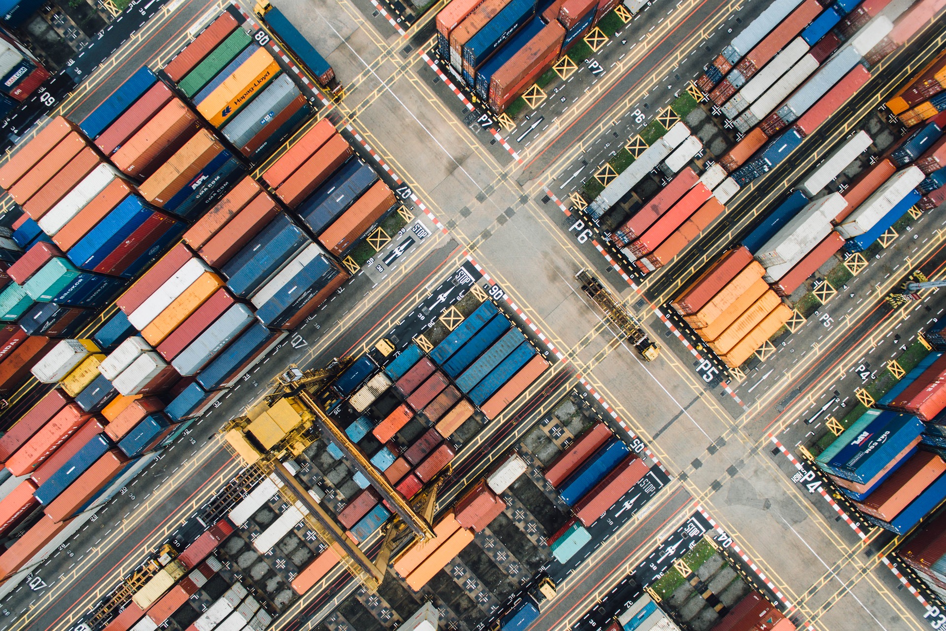 Container: 20 Fuß & 40 Fuß